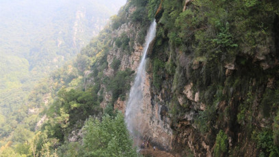 Hassa Şarlayan (Şarlağan) Şelalesi