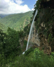 Hassa Şarlayan (Şarlağan) Şelalesi