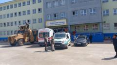 Şanlıurfa’daki lise saldırısı: Dört kişi görevden uzaklaştırıldı Şanlıurfa’daki lise saldırısı: Dört kişi görevden uzaklaştırıldı