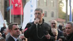 İzmir Büyükşehir Belediye Başkanı Cemil Tugay CHP’den istifa etti İzmir Büyükşehir Belediye Başkanı Cemil Tugay CHP’den istifa etti