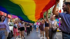 Türkiye’de çok sayıda LGBTQ+ örgütün X hesabı engellendi Türkiye’de çok sayıda LGBTQ+ örgütün X hesabı engellendi