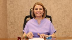 İzmit Belediye Başkanı Fatma Kaplan Hürriyet adliyeye sevk edildi İzmit Belediye Başkanı Fatma Kaplan Hürriyet adliyeye sevk edildi